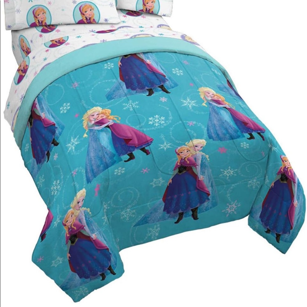 Frozen full comforter